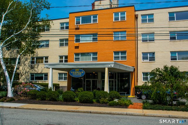 292 Pequot Avenue 2N, New London, CT 06320