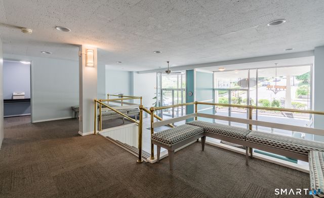 292 Pequot Avenue 2N, New London, CT 06320