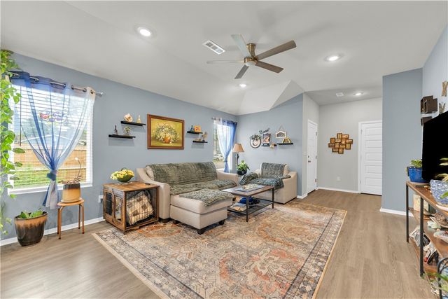 6615 NW Gregory Street, Bentonville, AR 72713