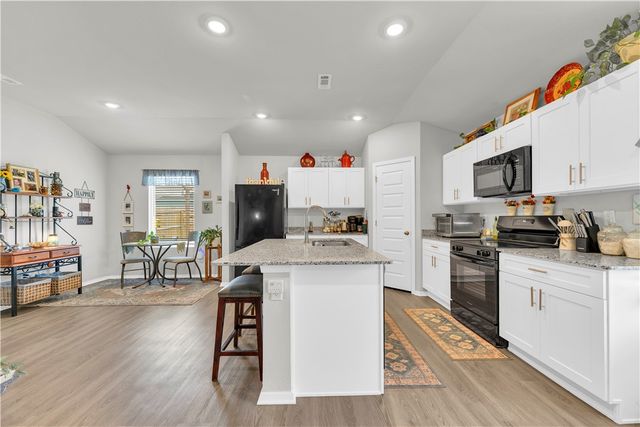 6615 NW Gregory Street, Bentonville, AR 72713