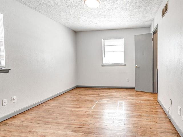 715 W Hughbert Street, Norman, OK 73069