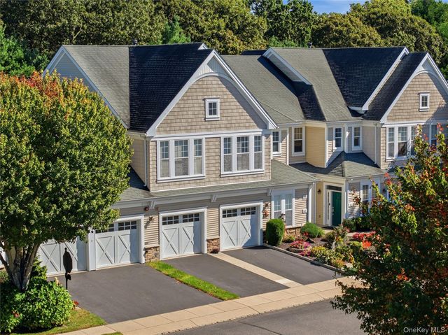163 Symphony Drive, Lake Grove, NY 11755