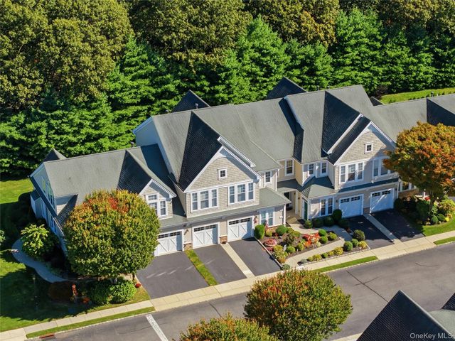 163 Symphony Drive, Lake Grove, NY 11755