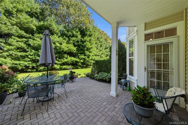 163 Symphony Drive, Lake Grove, NY 11755