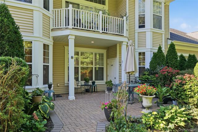 163 Symphony Drive, Lake Grove, NY 11755