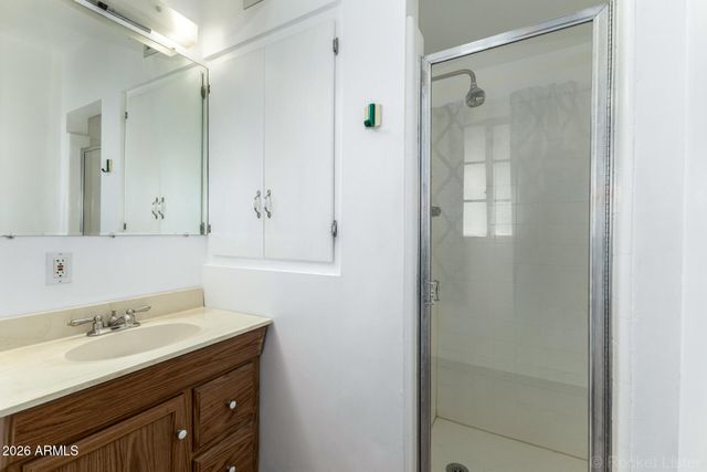 4323 E HUBBELL Street, Phoenix, AZ 85008