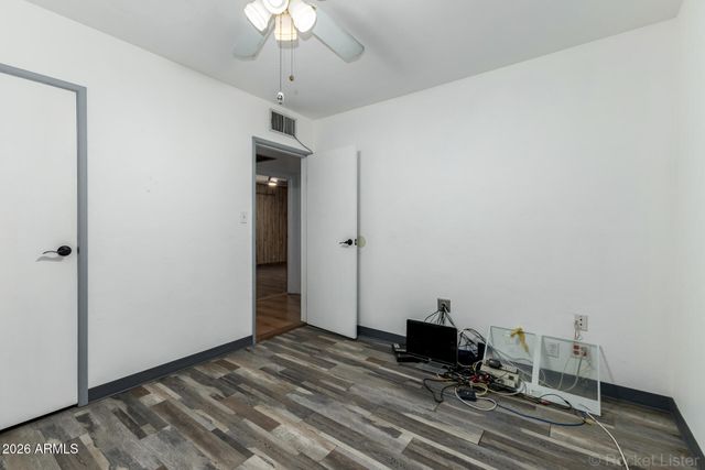 4323 E HUBBELL Street, Phoenix, AZ 85008