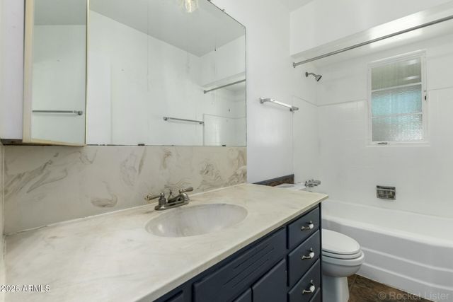 4323 E HUBBELL Street, Phoenix, AZ 85008