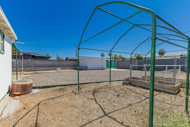 4323 E HUBBELL Street, Phoenix, AZ 85008