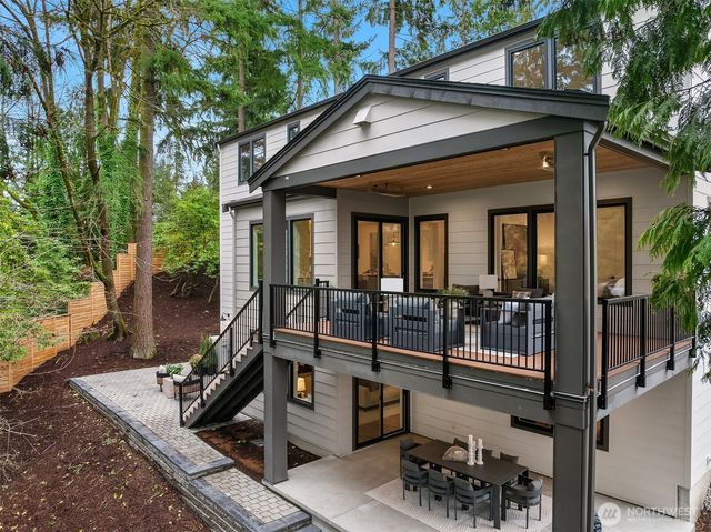 1706 111th Avenue NE, Bellevue, WA 98004