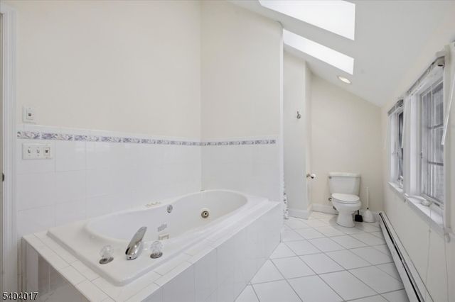 23 Lingert Ave, Clinton Town, NJ 08809