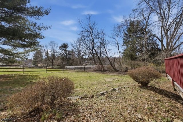 23 Lingert Ave, Clinton Town, NJ 08809