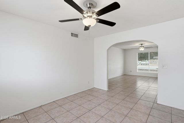 4616 W SAGUARO Drive, Glendale, AZ 85304