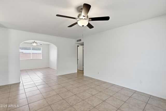 4616 W SAGUARO Drive, Glendale, AZ 85304