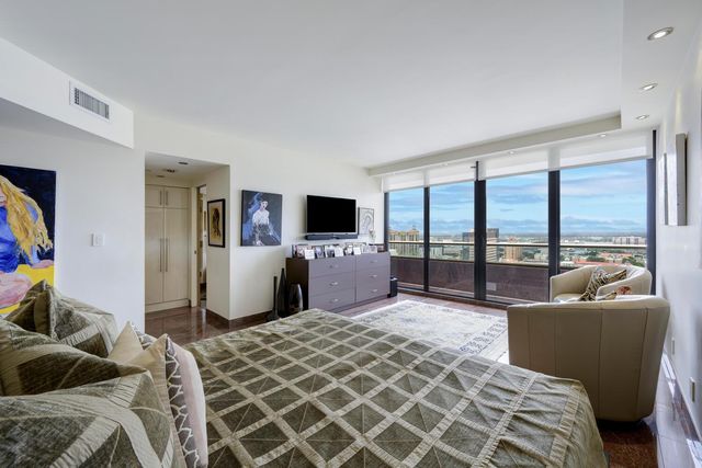 529 S Flagler Drive 26h, West Palm Beach, FL 33401