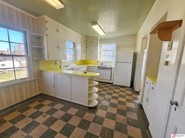 808 Garfield Street, Beatrice, NE 68310