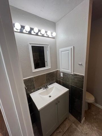 1140 Marina Bay Drive 108A, Kemah, TX 77565