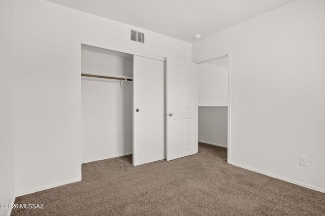 1875 E Calle Grandiosa, Tucson, AZ 85706
