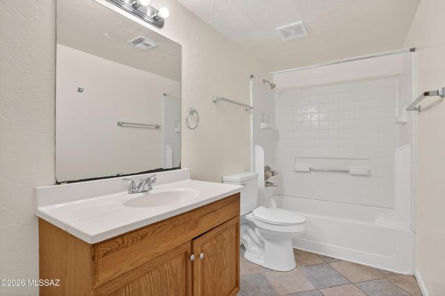 1875 E Calle Grandiosa, Tucson, AZ 85706