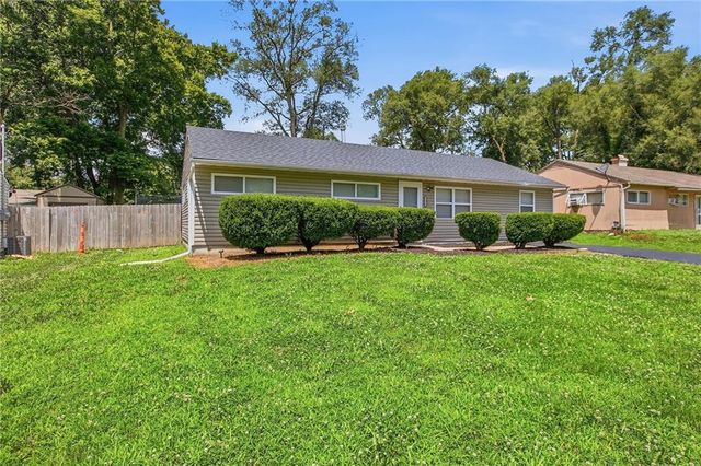 11410 Crystal Street, Kansas City, MO 64134