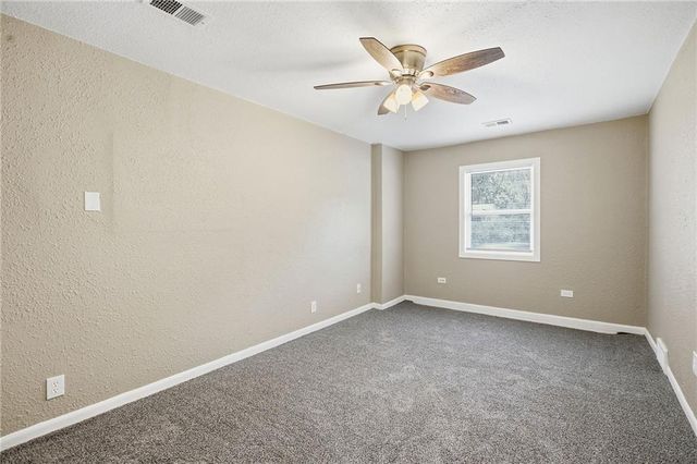 11410 Crystal Street, Kansas City, MO 64134