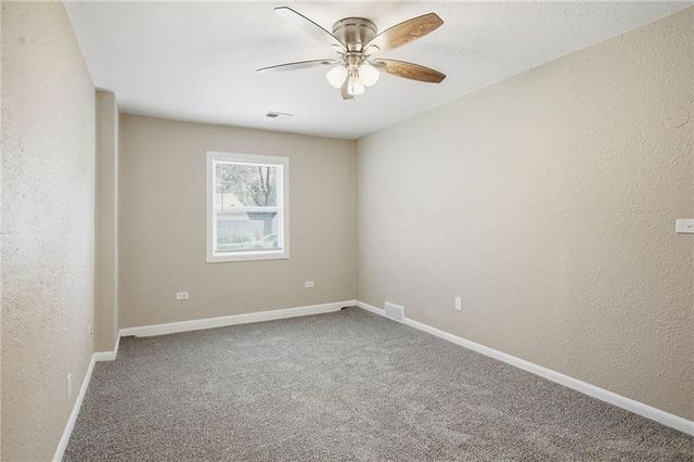 11410 Crystal Street, Kansas City, MO 64134