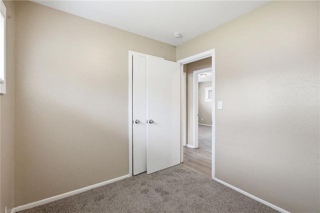 11410 Crystal Street, Kansas City, MO 64134