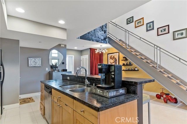 522 S Brea, Brea, CA 92821