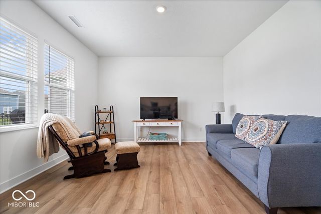 11804 Vale Street, Indianapolis, IN 46235