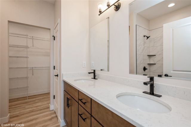 2330 Bluegrass Street, Marion, IA 52302