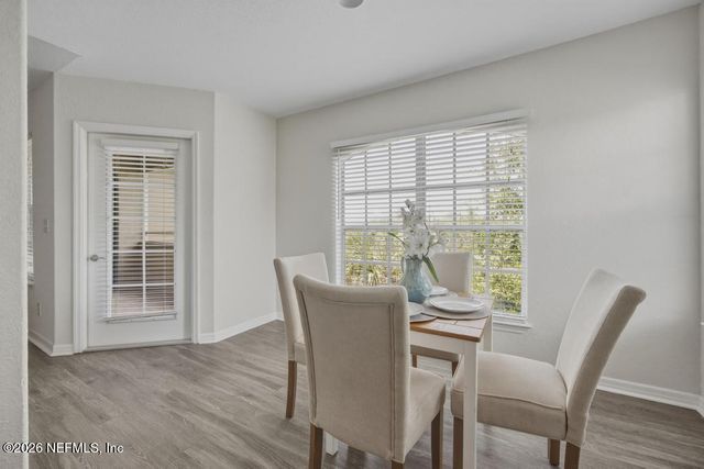 1701 THE GREENS Way 932, Jacksonville Beach, FL 32250
