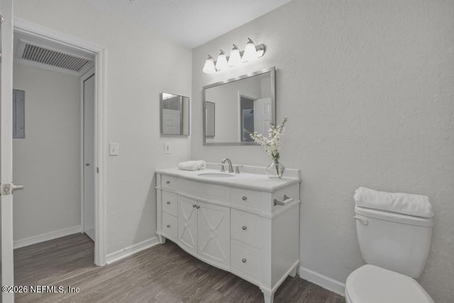 1701 THE GREENS Way 932, Jacksonville Beach, FL 32250