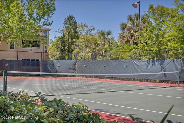 1701 THE GREENS Way 932, Jacksonville Beach, FL 32250