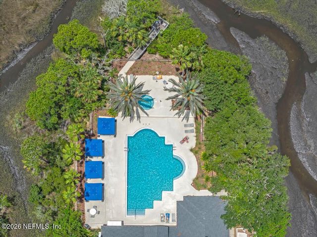 1701 THE GREENS Way 932, Jacksonville Beach, FL 32250