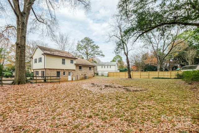 7029 Yorktowne Drive, Charlotte, NC 28226