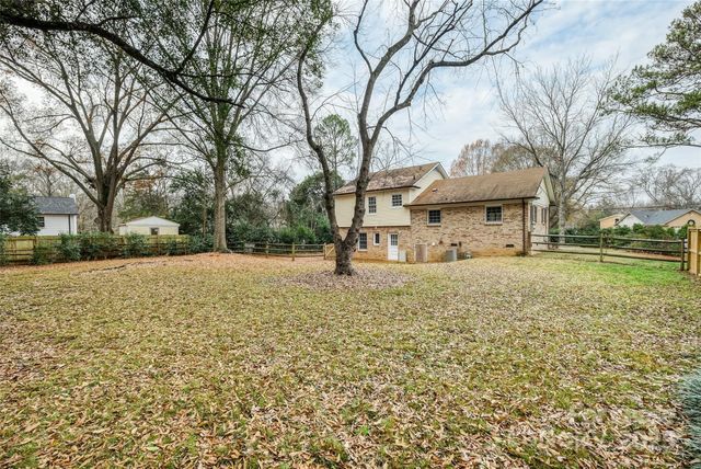 7029 Yorktowne Drive, Charlotte, NC 28226