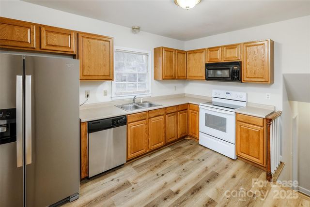 7029 Yorktowne Drive, Charlotte, NC 28226