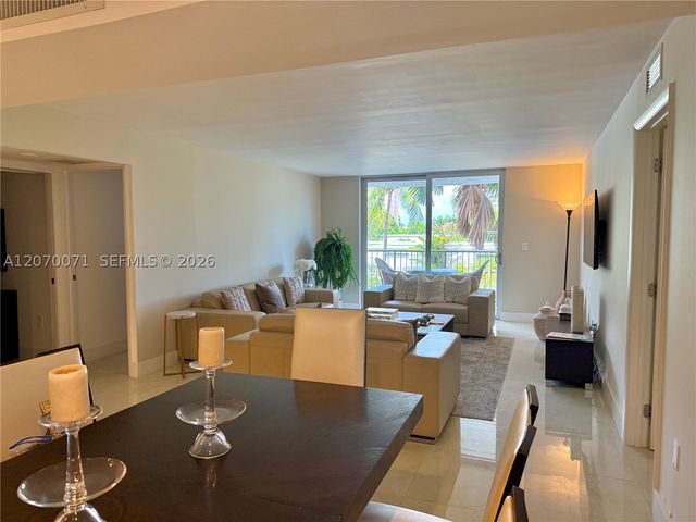 210 SEAVIEW DR 308, Key Biscayne, FL 33149