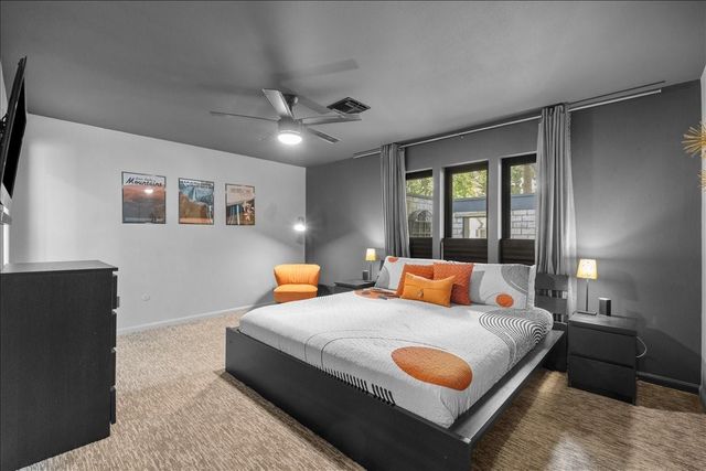 1630 Bowline Road, Houston, TX 77062