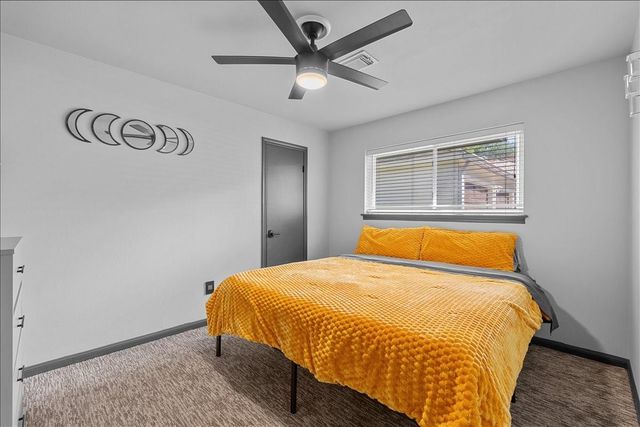 1630 Bowline Road, Houston, TX 77062