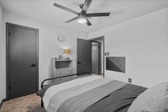 1630 Bowline Road, Houston, TX 77062