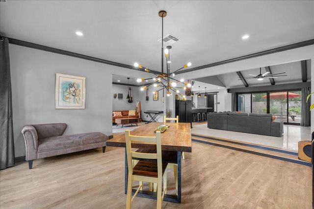 1630 Bowline Road, Houston, TX 77062
