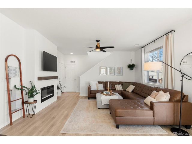 9624 Bellaire Ln, Thornton, CO 80229