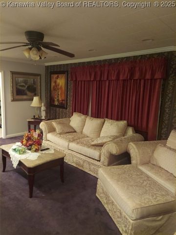 600 Fifth Avenue, Montgomery, WV 25136