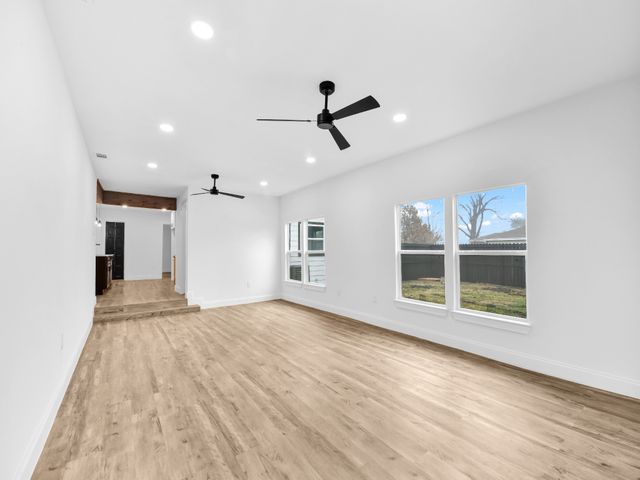 9101 Oels Street, White Settlement, TX 76108