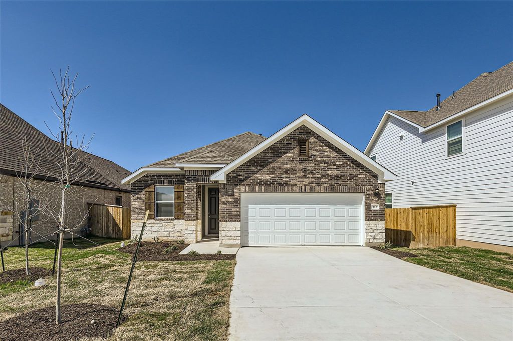 313 Marvins BND, Georgetown, TX 78626
