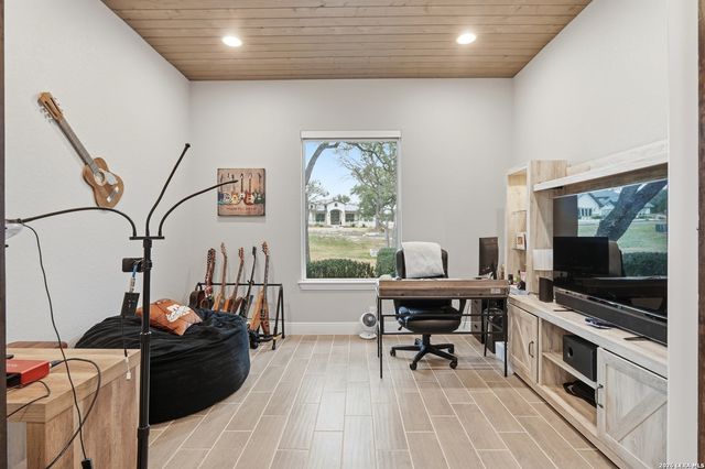 424 Arthur Ct, Spring Branch, TX 78070