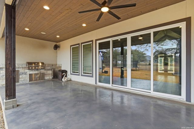 424 Arthur Ct, Spring Branch, TX 78070