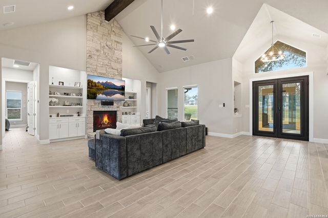 424 Arthur Ct, Spring Branch, TX 78070