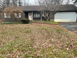 3 Brookwood Drive, Queensbury, NY 12804